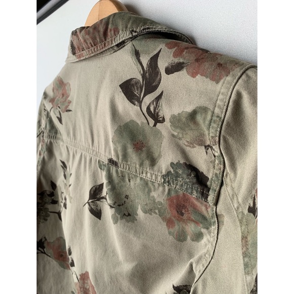 XS, DEX, sage and floral utility jacket - Picture 10 of 16